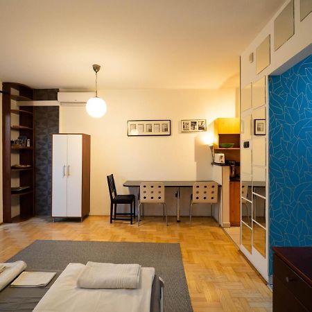 Super Cute Studio With Terrace Next To Gozsdu Passage Budapest Luaran gambar