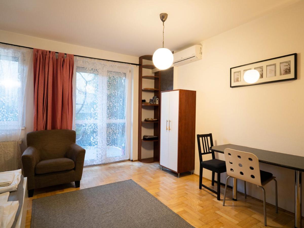 Super Cute Studio With Terrace Next To Gozsdu Passage Budapest Luaran gambar