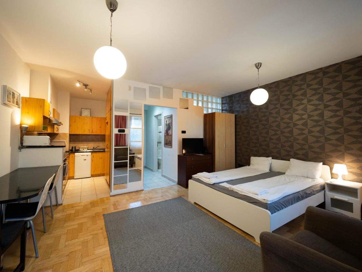 Super Cute Studio With Terrace Next To Gozsdu Passage Budapest Luaran gambar