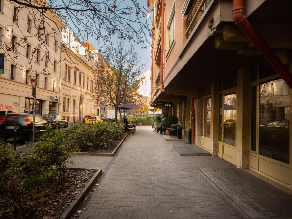 Super Cute Studio With Terrace Next To Gozsdu Passage Budapest Luaran gambar